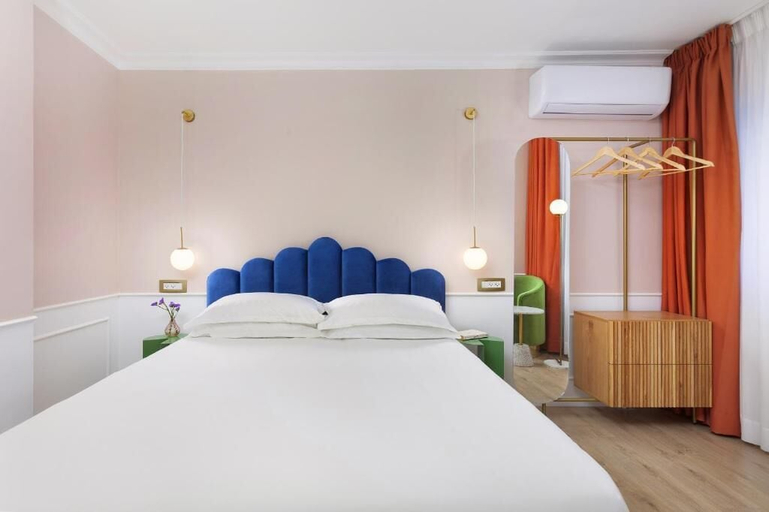 Bedroom 4, De Cardo, Jerusalem