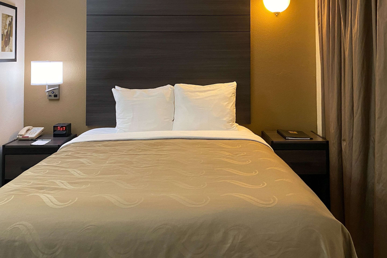 Bedroom 3, Quality Inn Branson - Hwy 76 Central, Taney