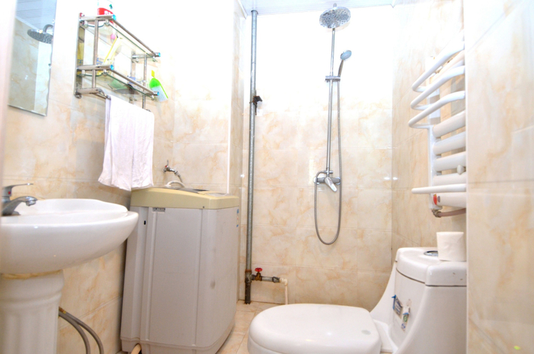 Bathroom 5, Lan Zhou Long Yue Moon Pool, Lanzhou