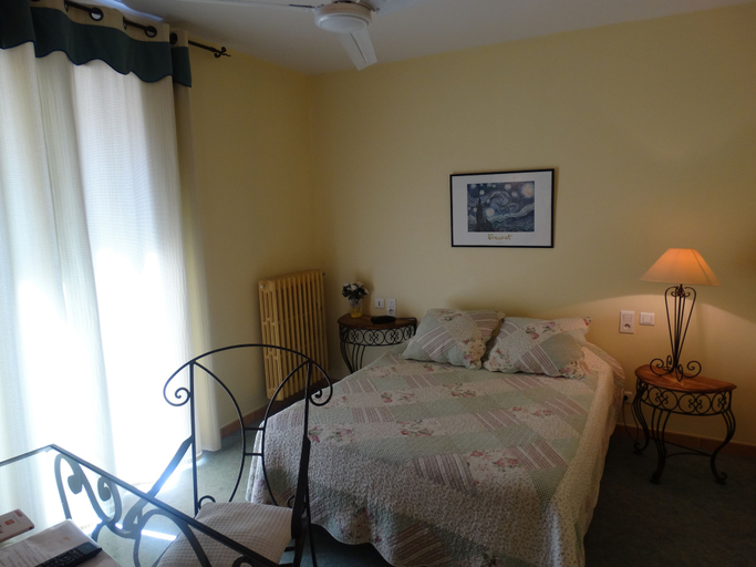 Bedroom 3, Hôtel de France, Hérault