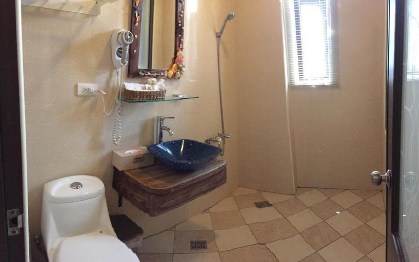 Bathroom 3, Good News Homestay, Pingtung