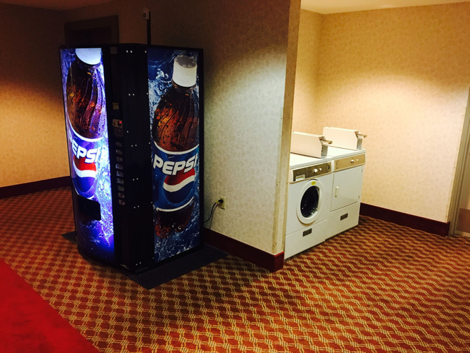 Food & Drinks 5, Microtel Inn & Suites by Wyndham Baldwinsville/Syracuse, Onondaga