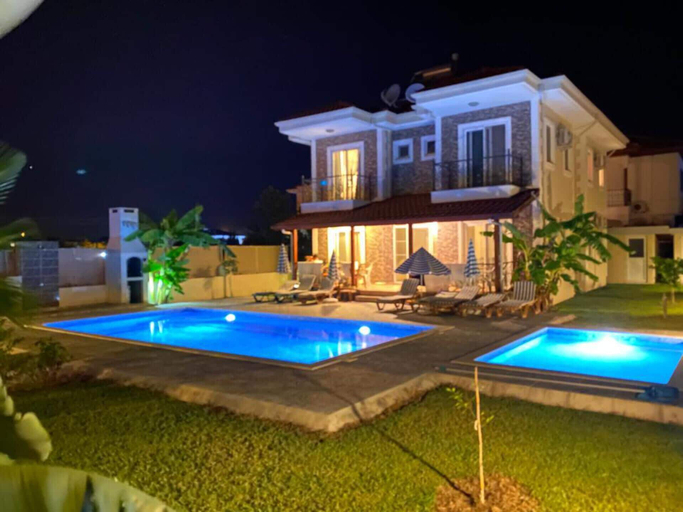 Sport & Beauty 4, Remarkable 4-bed Villa Tasgin 2 Pools, Ortaca