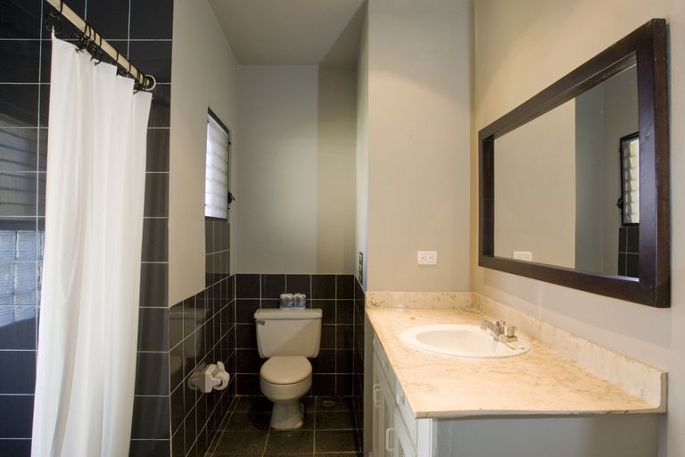 Bathroom 5, Hotel El Magnifico, Sosua