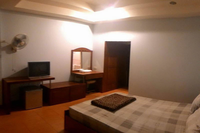 Bedroom 3, Chanthanee Hotel, Muang Chanthaburi