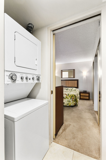 Bathroom 2, Waikiki Beach Condominiums, Honolulu