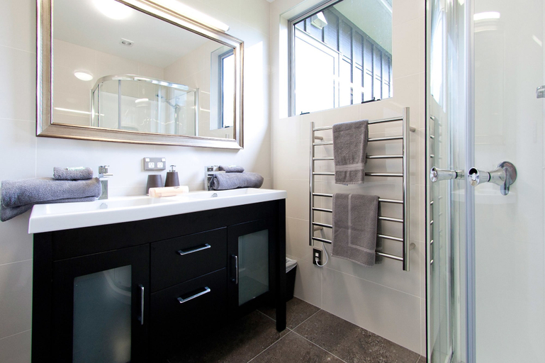 Bathroom 3, Flaxmill Accommodation, Thames-Coromandel