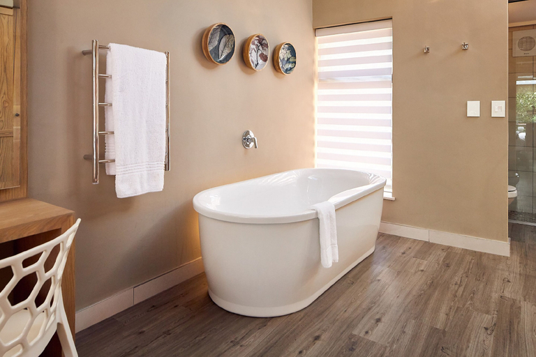 Bathroom 4, First Group Magalies Park, Bojanala