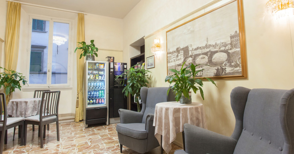 Others 5, Hotel St. James, Florence