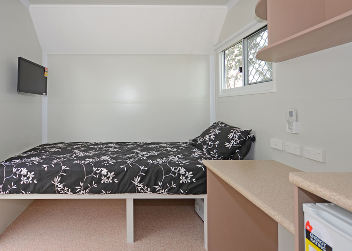 Bedroom 2, AAOK Lakes Resort & Caravan Park, Litchfield - Pt B