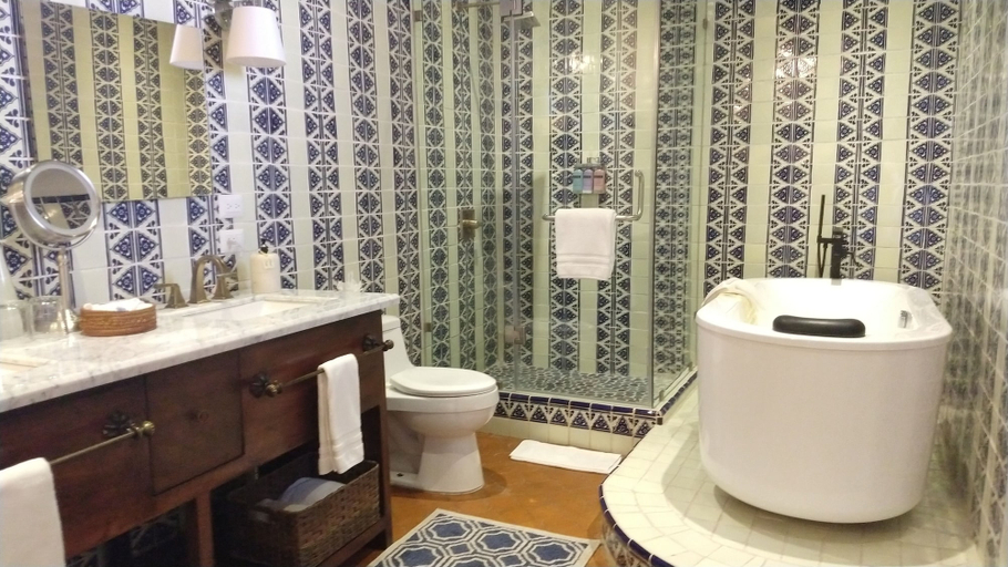 Bathroom 4, Casa Schuck Boutique Hotel, Allende