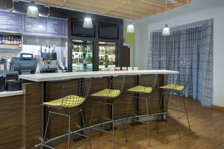 Food & Drinks 5, Courtyard by Marriott Richmond Chester, Chesterfield