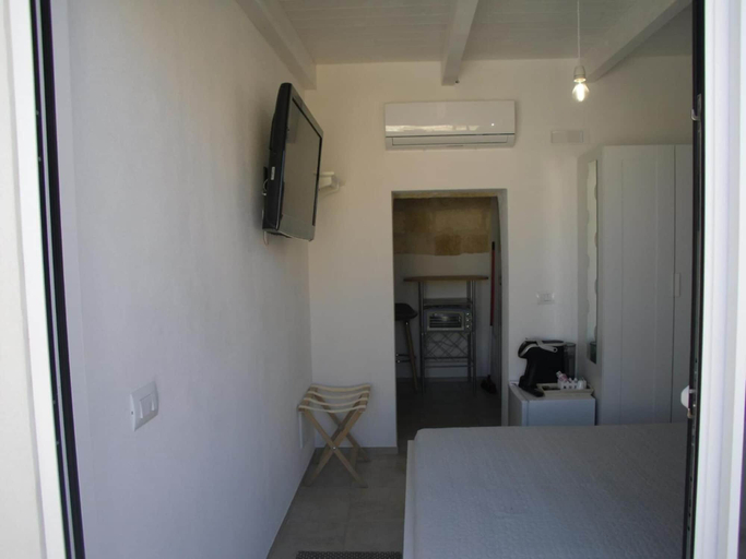 Bedroom 4, Romì, Bari