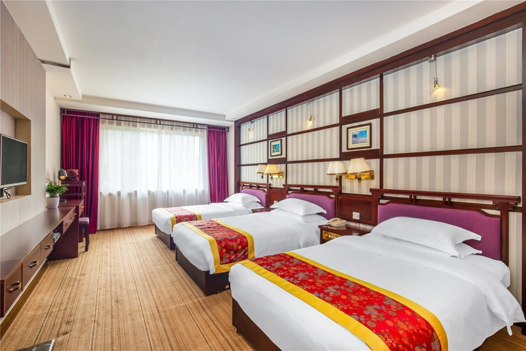 Bedroom 4, Yangshuo New Century Hotel VIP Building, Guilin