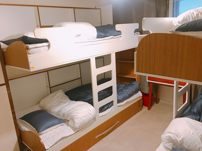 Bedroom 5, Lux Guesthouse - Hostel, Mapo