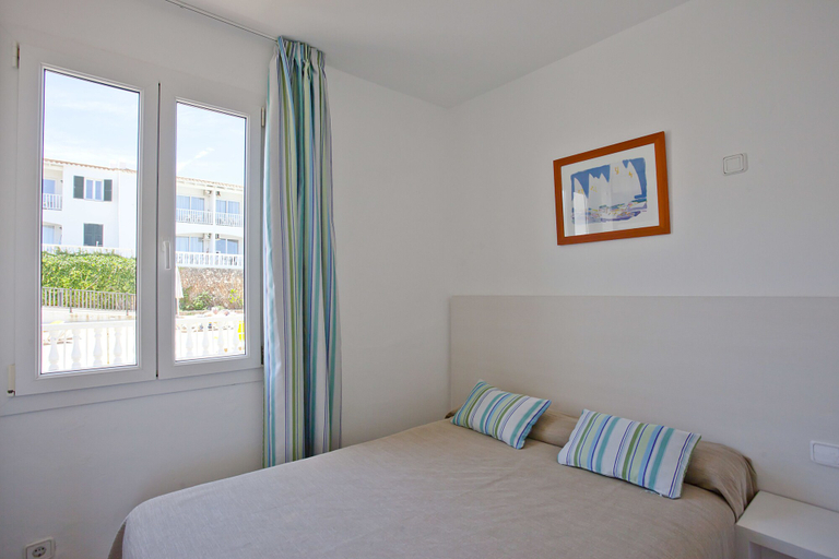 Bedroom 2, Aparthotel Seth Isla Paraiso, Baleares