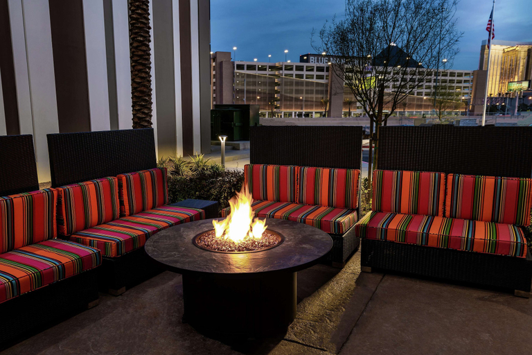Food & Drinks 5, Home2 Suites by Hilton Las Vegas Stadium District, Clark