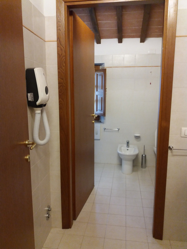 Bathroom 3, Casa di Zela, Pistoia