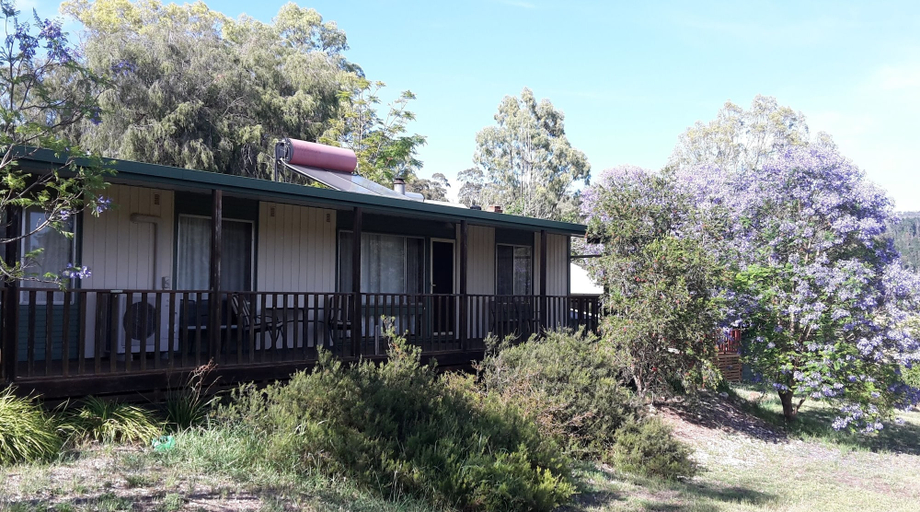 Exterior & Views 2, Taralee Orchards, Mount Remarkable (DC)