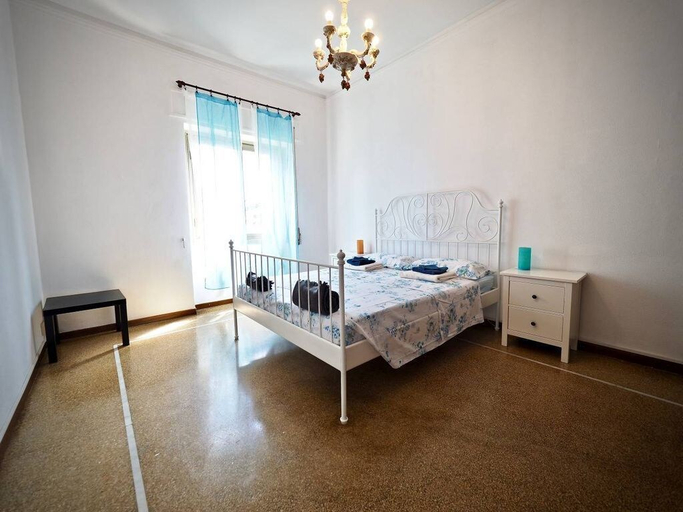Room 3, Dimora Duse nella Lussuosa Albaro, Genova