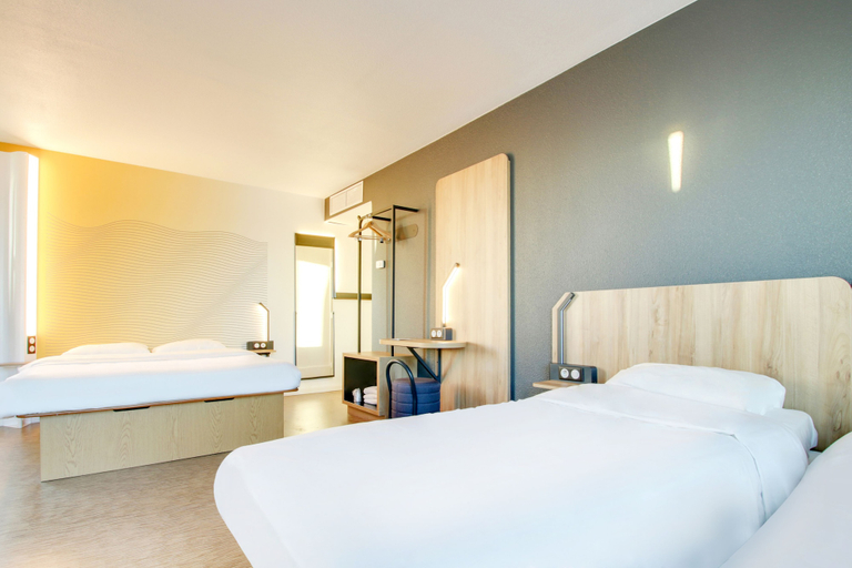Bedroom 4, B&B HOTEL Reims Bezannes, Marne
