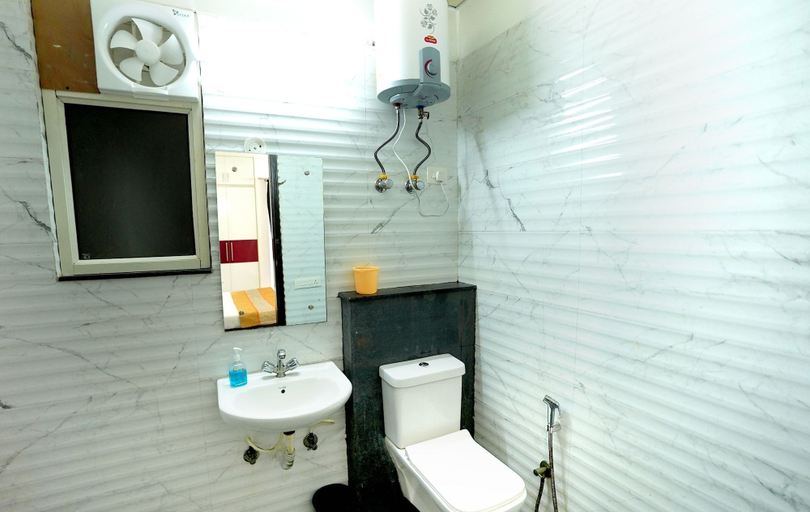 Bathroom 5, Gupta Residency Near Ajnara Heritage, Gautam Buddha Nagar