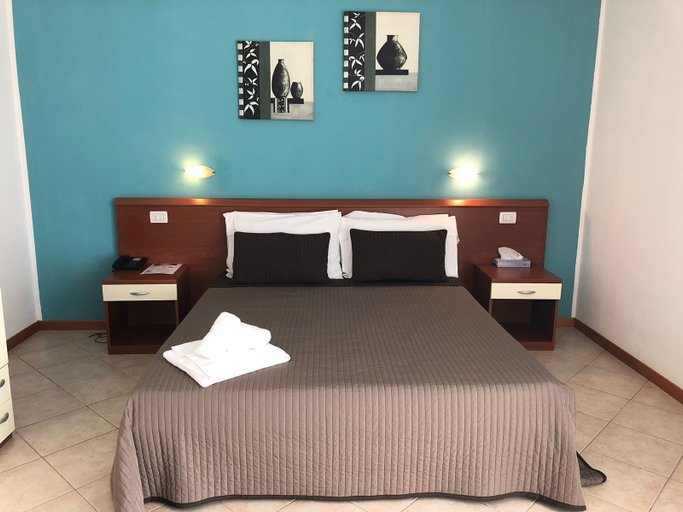 Bedroom 4, Hotel Petrarca, Padua