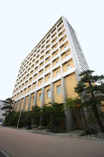 Exterior & Views 2, Uozu Manten Hotel Ekimae, Uozu