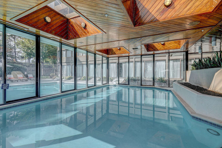 Sport & Beauty 2, DoubleTree by Hilton Atlanta Windy Hill Ballpark, Cobb