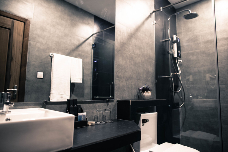 Bathroom 4, Lavanya Boutique Hotel, Phnom Penh