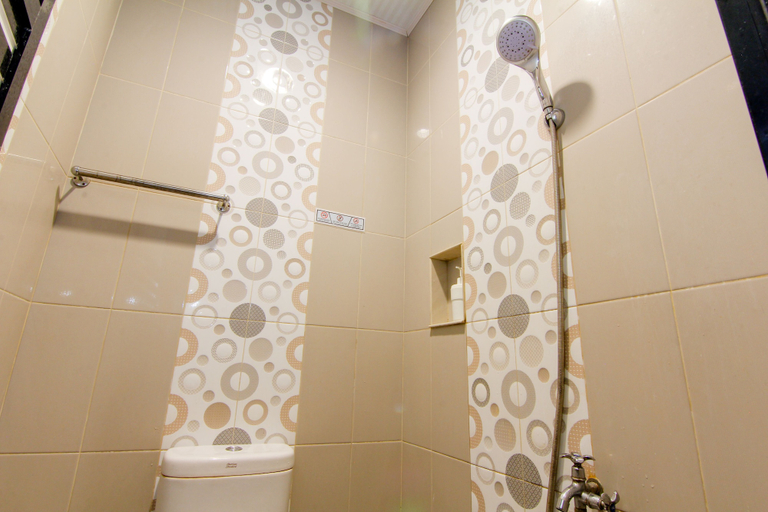 Bathroom 5, Yani Homestay, Padang