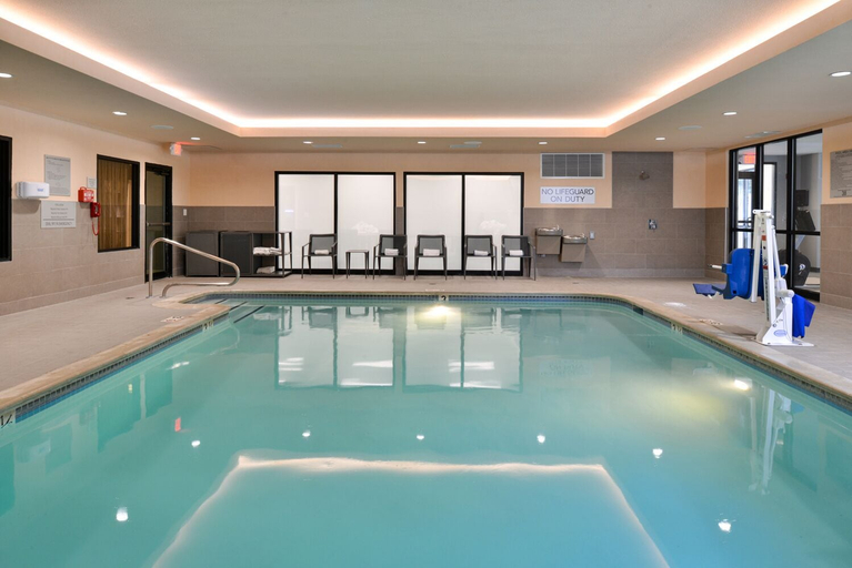 Sport & Beauty 5, Courtyard by Marriott Detroit Utica, Macomb