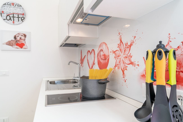 Others 4, YourHome - Lucrezia Suites, Napoli