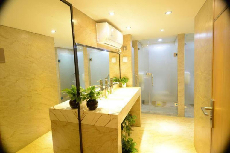 Bathroom 3, Shenzhen Port Apartment, Shenzhen