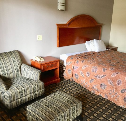 Bedroom 4, Inn At Mexia, Limestone