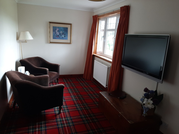 Bedroom 2, Laggan Hotel, Highland