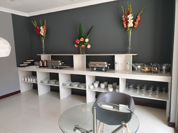 Food & Drinks 5, Silver Oak Luxury Accommodation, City of Johannesburg