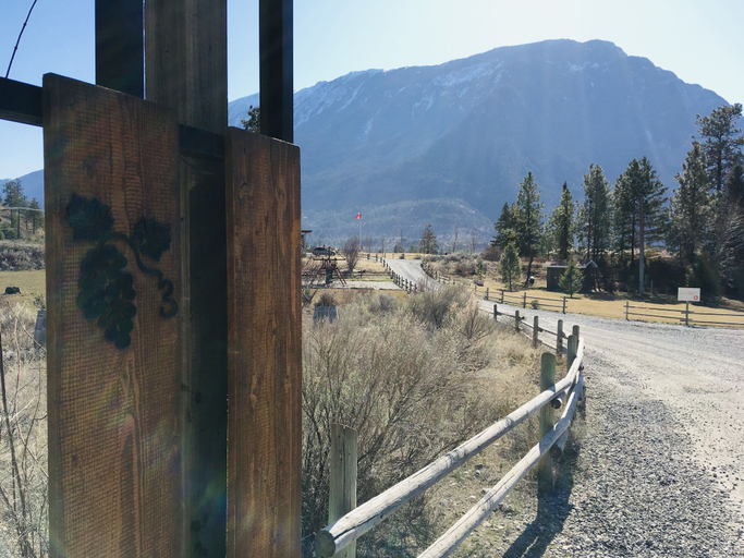 Others 5, Hotel DeOro, Squamish-Lillooet