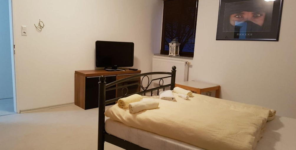 Bedroom 3, Marstall Kassel, Kassel