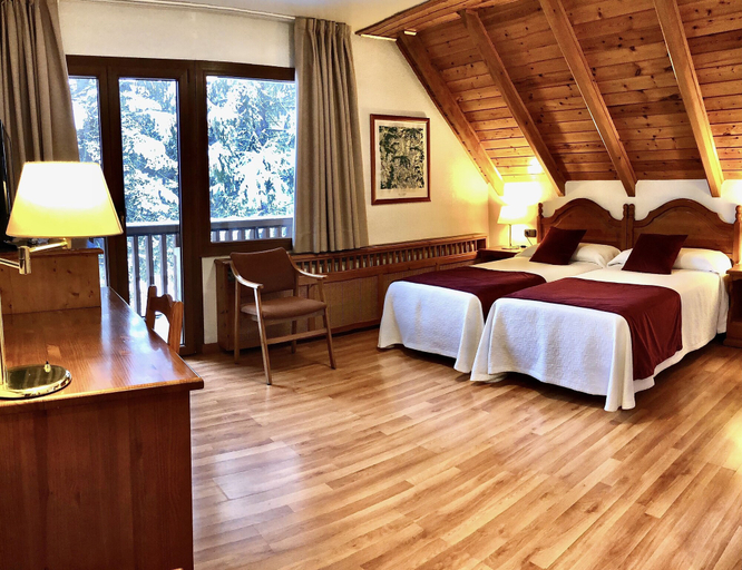 Bedroom 3, Hotel Petit Lacreu, Lleida
