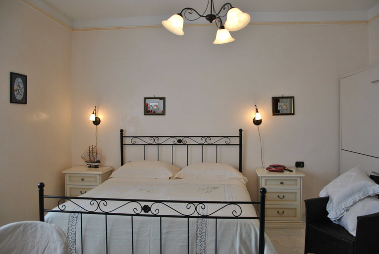 Bedroom 3, Hotel Mediterraneo, Lecce