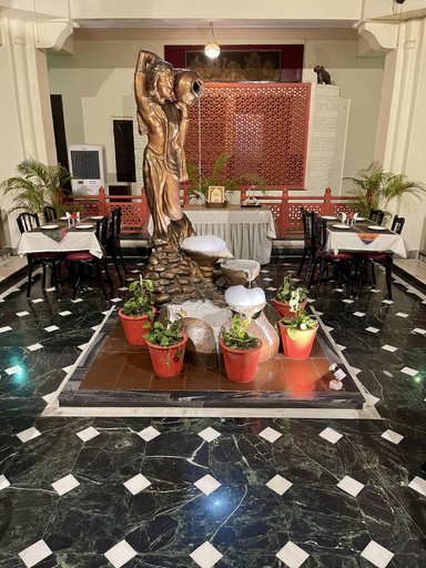 Others 5, Hotel Navrang, Kota