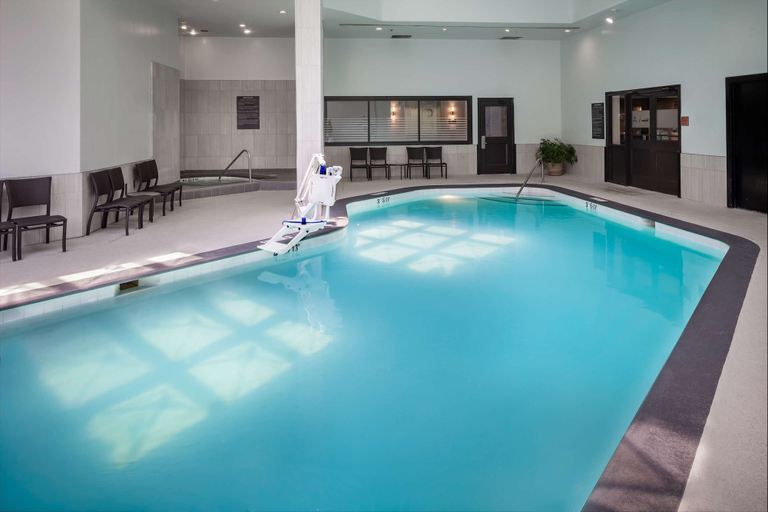 Sport & Beauty 2, Hilton Brentwood/Nashville Suites, Williamson