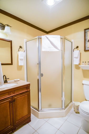 Bathroom 4, Campbell House Inn, Lane