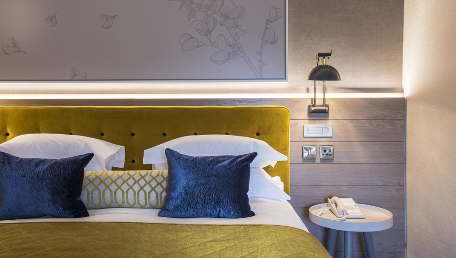 Bedroom 2, Sloane Place, London