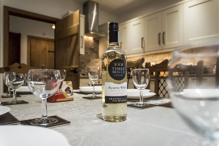 Food & Drinks 5, Orchard Cottage - Luxury Barn Conversion, Pembrokeshire