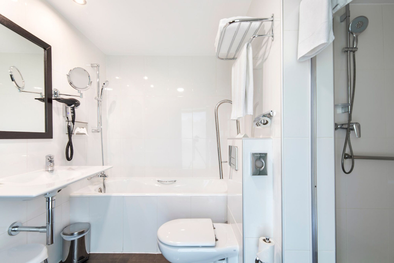Bathroom 4, Hotel CH Bucharest, Municipiul Bucuresti