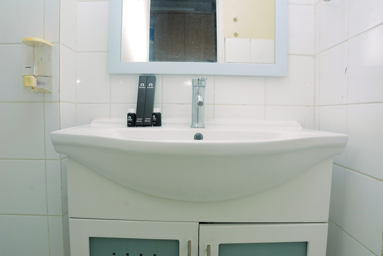 Bathroom 3, Cozy Living with Modern Design 1BR Kebagusan City Apartment, Jakarta Selatan