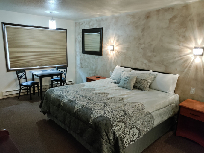Bedroom 3, High Desert Inn, Sevier