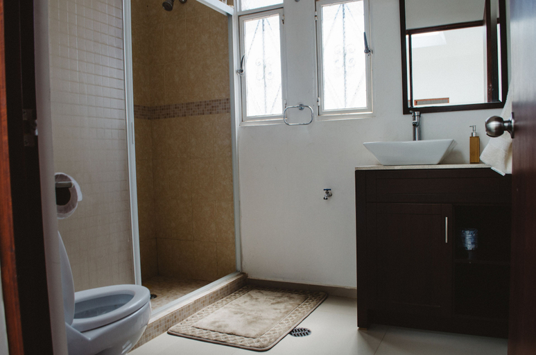 Bathroom 5, Casa Mariel, San Luis Potosí